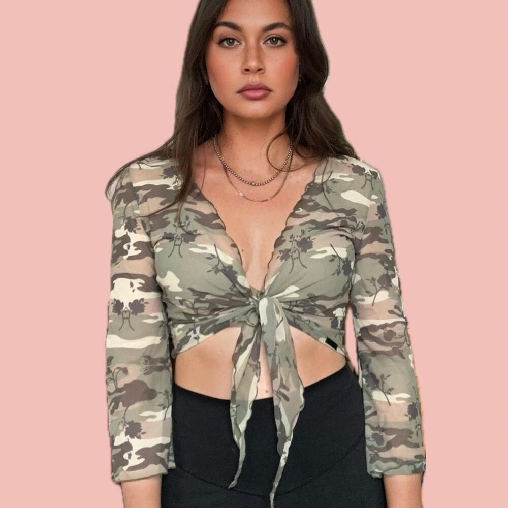 🧡 2 for 10$ Y2K Sheer Camo Tie-Front Top - Kulu (S/M)